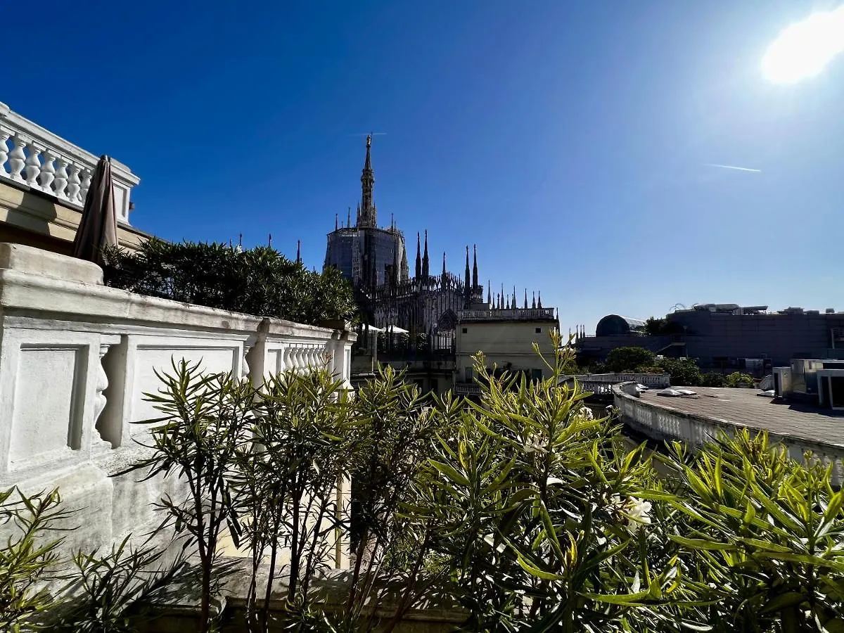 Big Duomo View Sailboat-Inspired Penthouse Apartment Milan